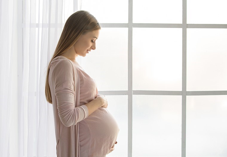 عفونت مخمری واژینال در دوران بارداری به چه صورت است؟